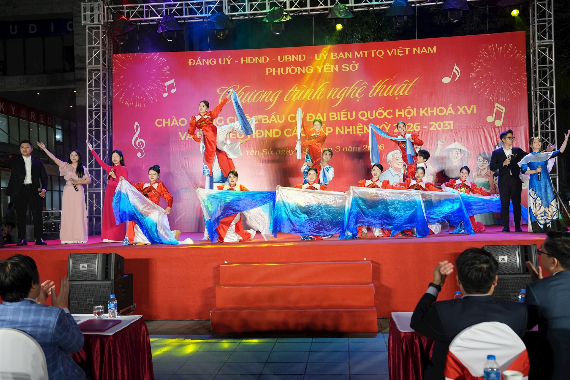 Phường Yên Sở tổ chức chương trình nghệ thuật chào mừng ngày bầu cử- Ảnh 4.