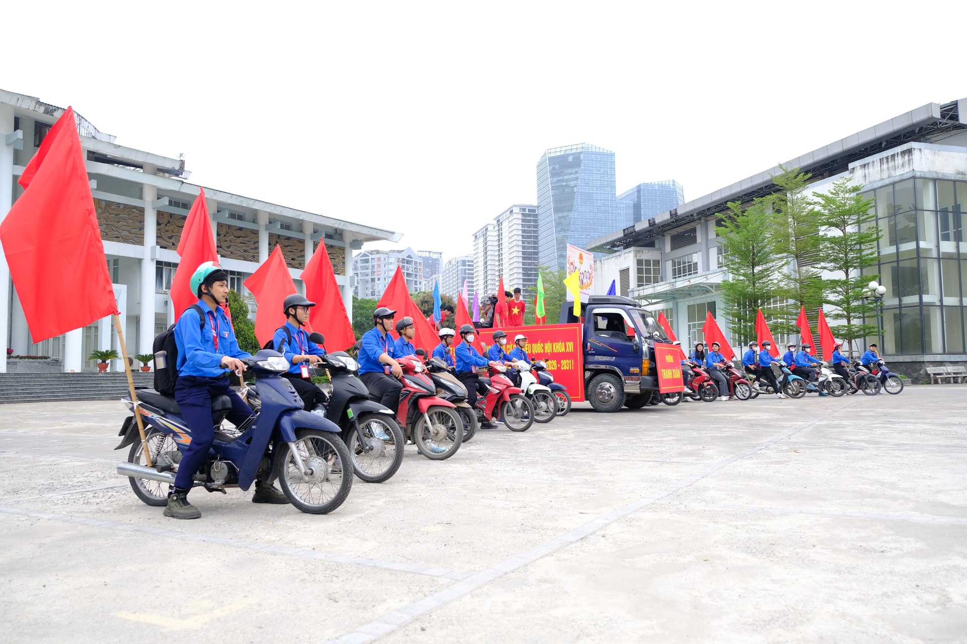 Tuổi trẻ phường Thanh Xuân ra quân tuyên truyền bầu cử- Ảnh 2.