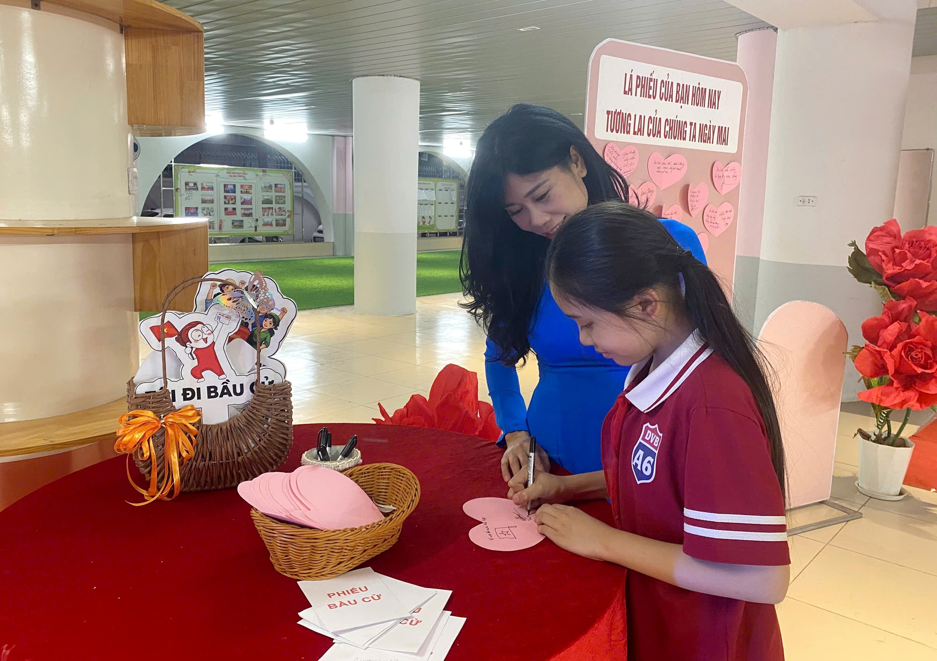 Lan tỏa trách nhiệm công dân từ mô hình “Mỗi lá phiếu, một niềm tin, một trách nhiệm”- Ảnh 3.