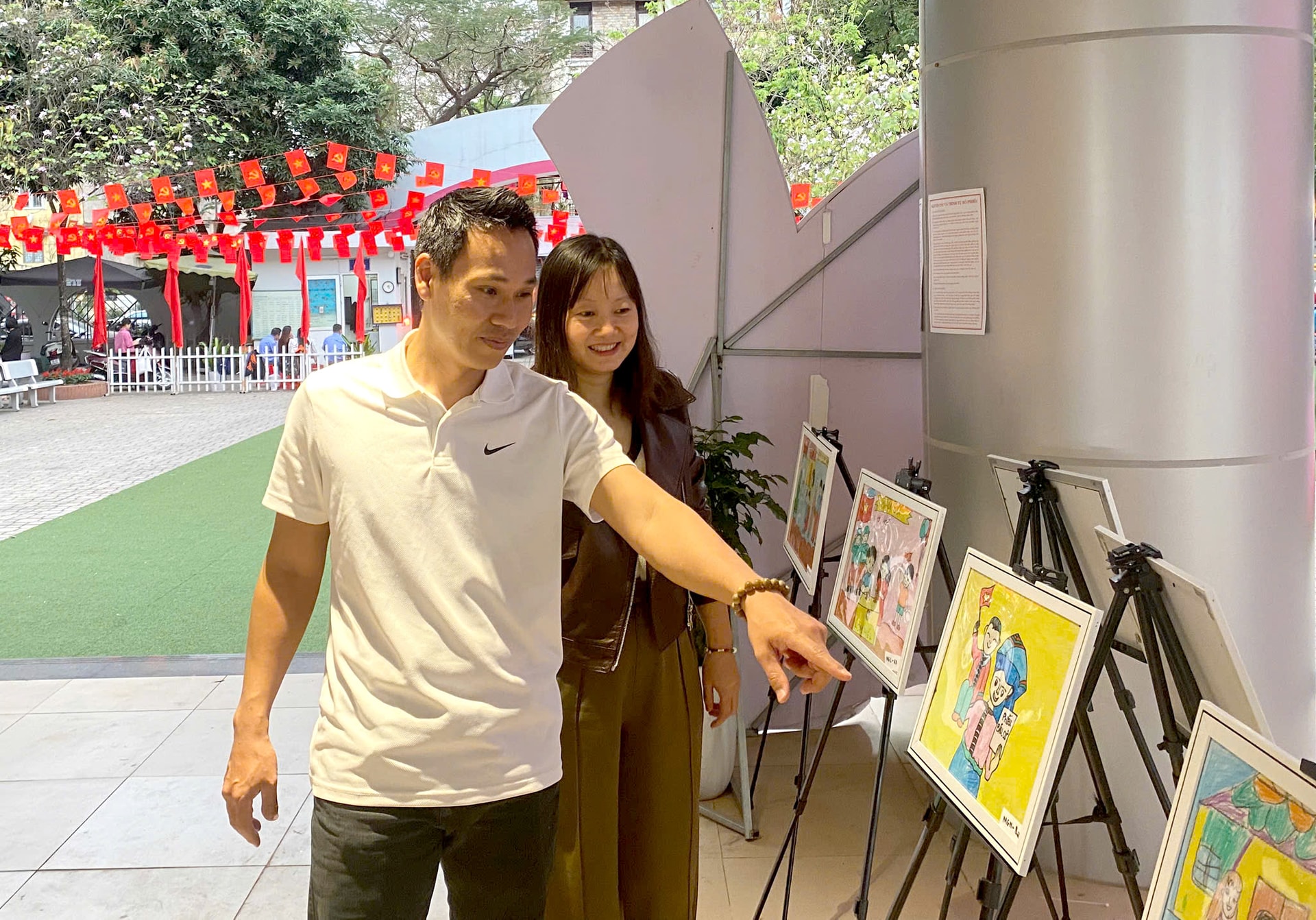 Lan tỏa trách nhiệm công dân từ mô hình “Mỗi lá phiếu, một niềm tin, một trách nhiệm”- Ảnh 2.