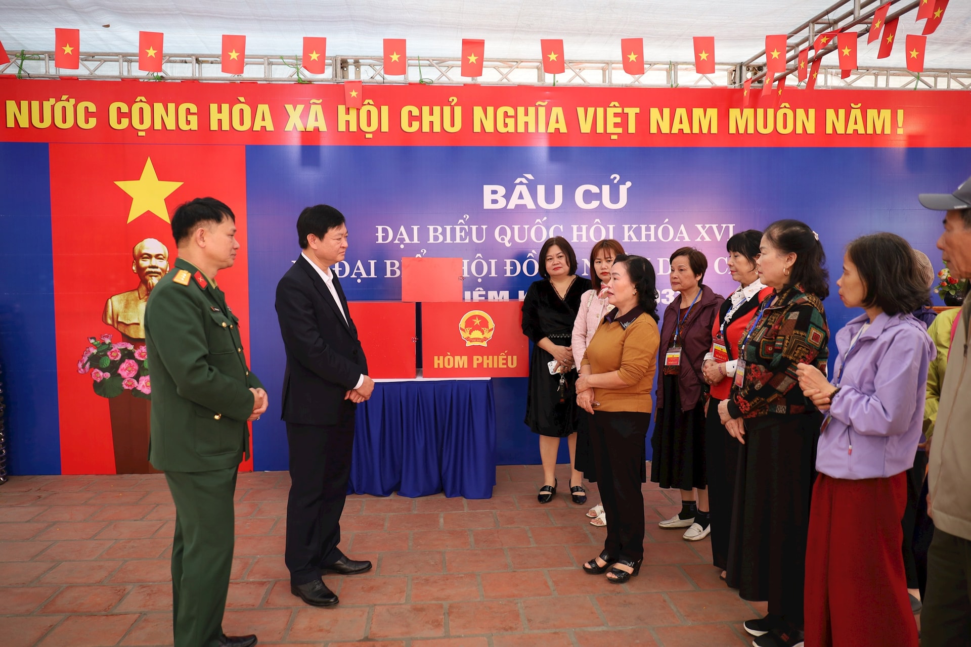 Rà từng khâu, sẵn sàng cho ngày bầu cử ở Đống Đa- Ảnh 3.