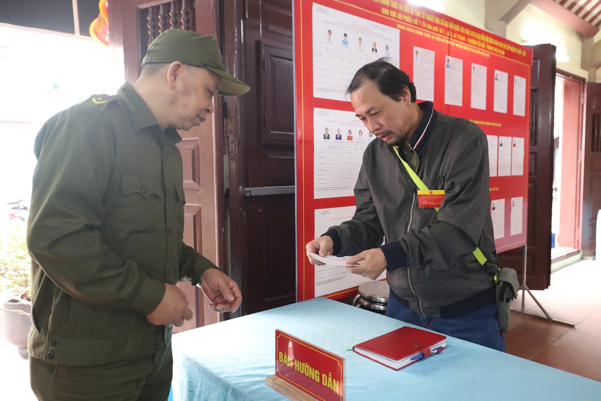 Phường Tây Hồ vận hành thử quy trình bầu cử, sẵn sàng cho ngày hội non sông- Ảnh 9.