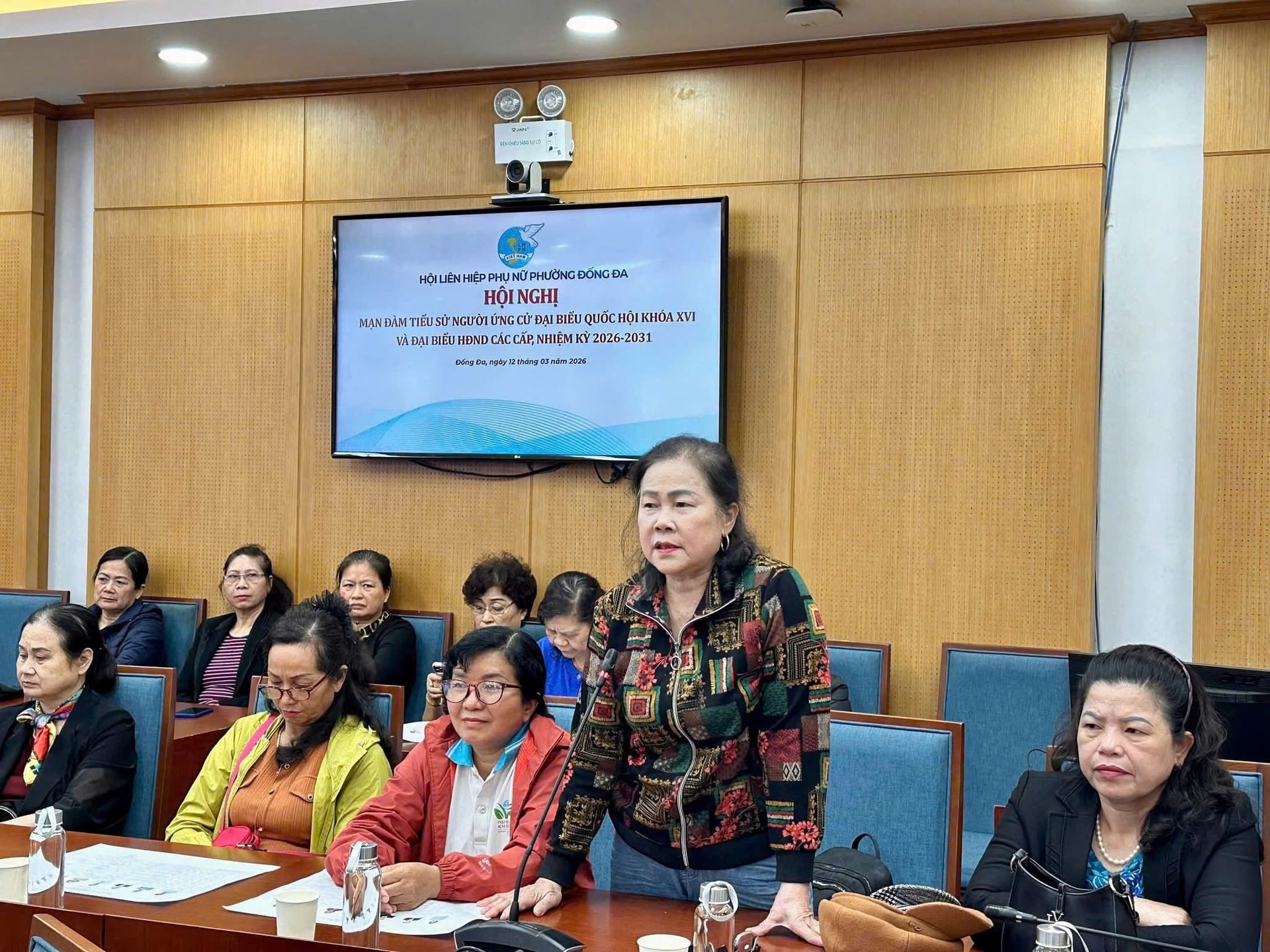 Phụ nữ phường Đống Đa góp tiếng nói trách nhiệm, gửi gắm niềm tin vào các ứng cử viên- Ảnh 3.