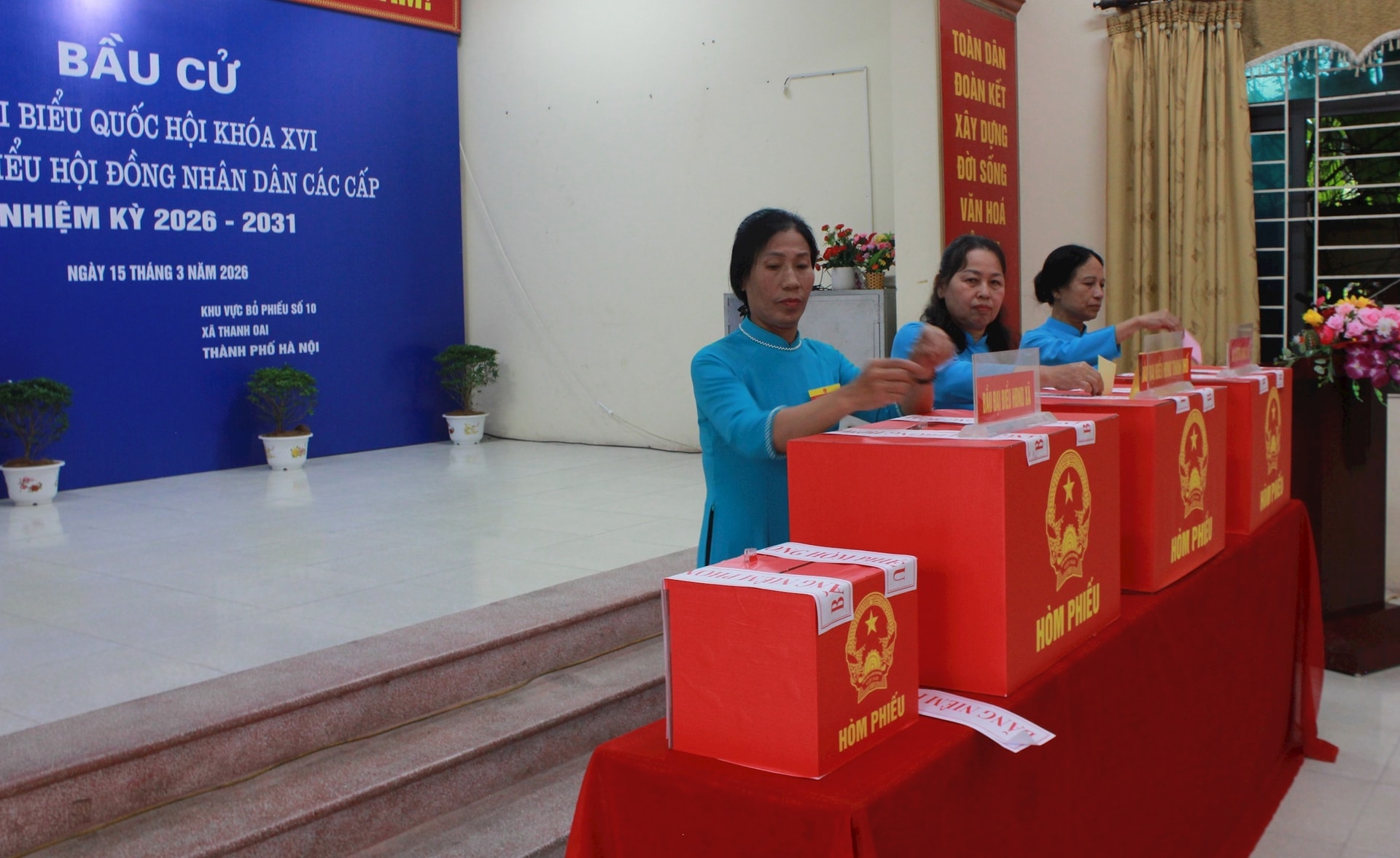 Toàn cảnh không khí bầu cử tại 126 xã, phường của Hà Nội- Ảnh 220.