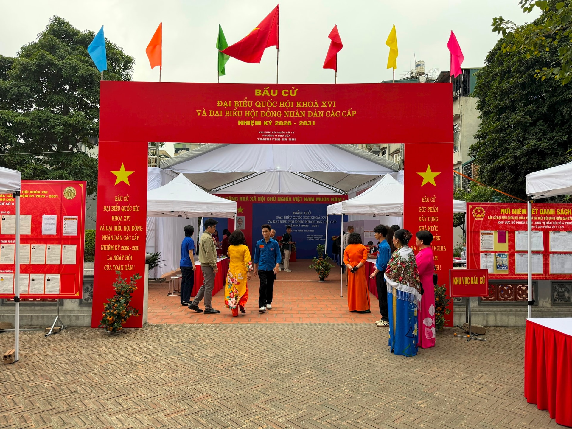 Toàn cảnh không khí bầu cử tại 126 xã, phường của Hà Nội- Ảnh 235.