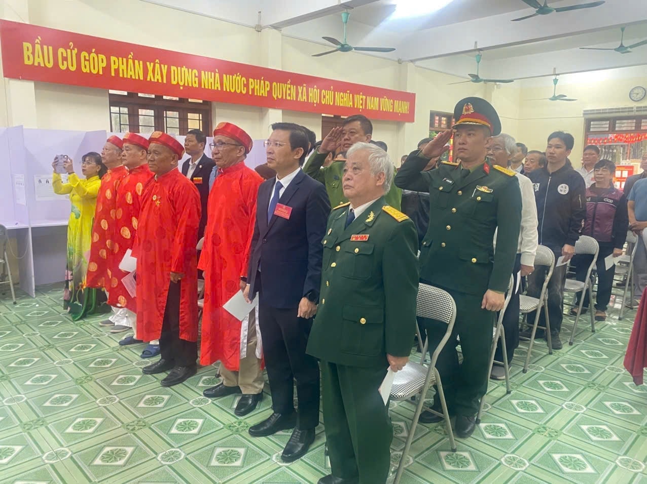 Toàn cảnh không khí bầu cử tại 126 xã, phường của Hà Nội- Ảnh 209.