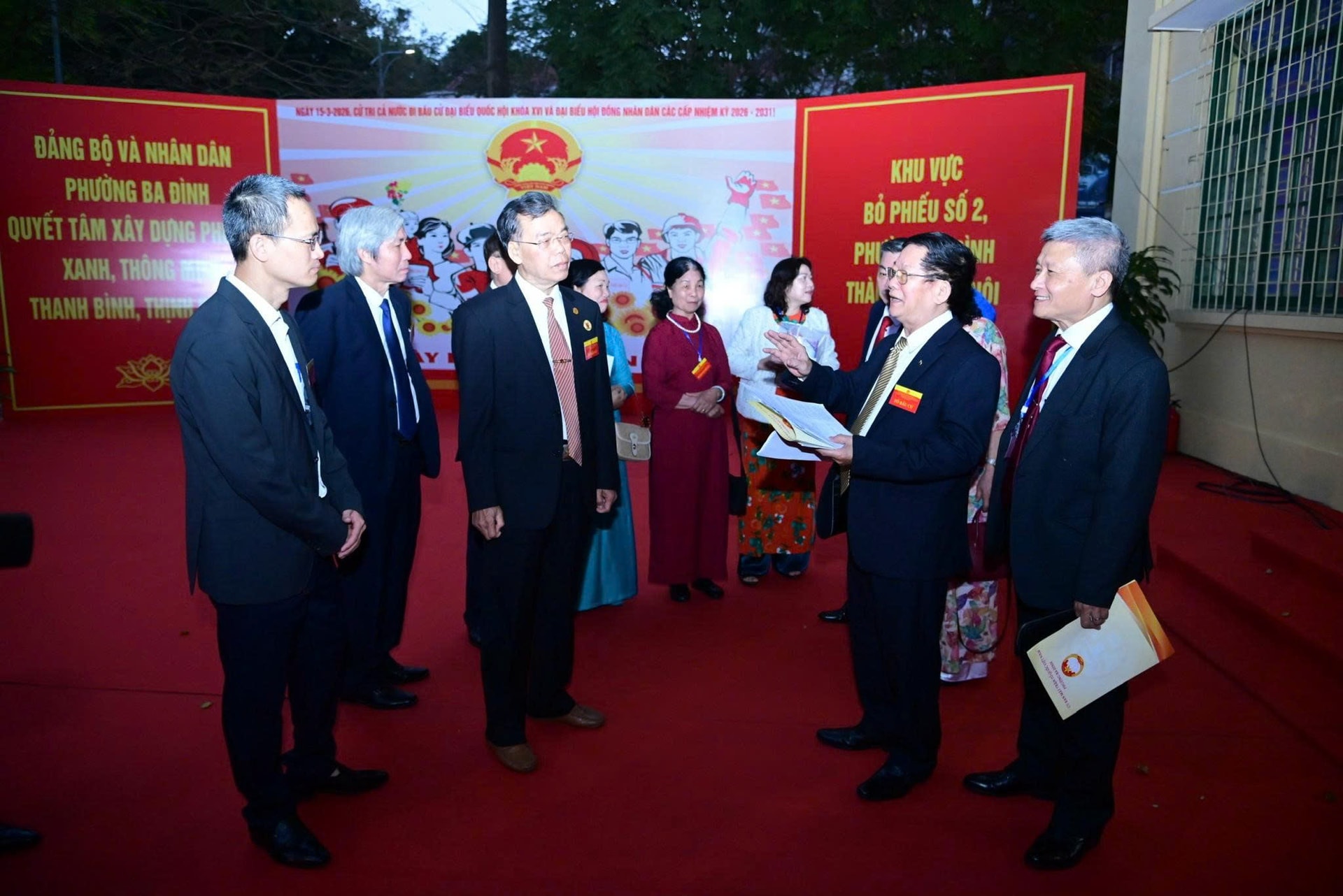 Toàn cảnh không khí bầu cử tại 126 xã, phường của Hà Nội- Ảnh 280.