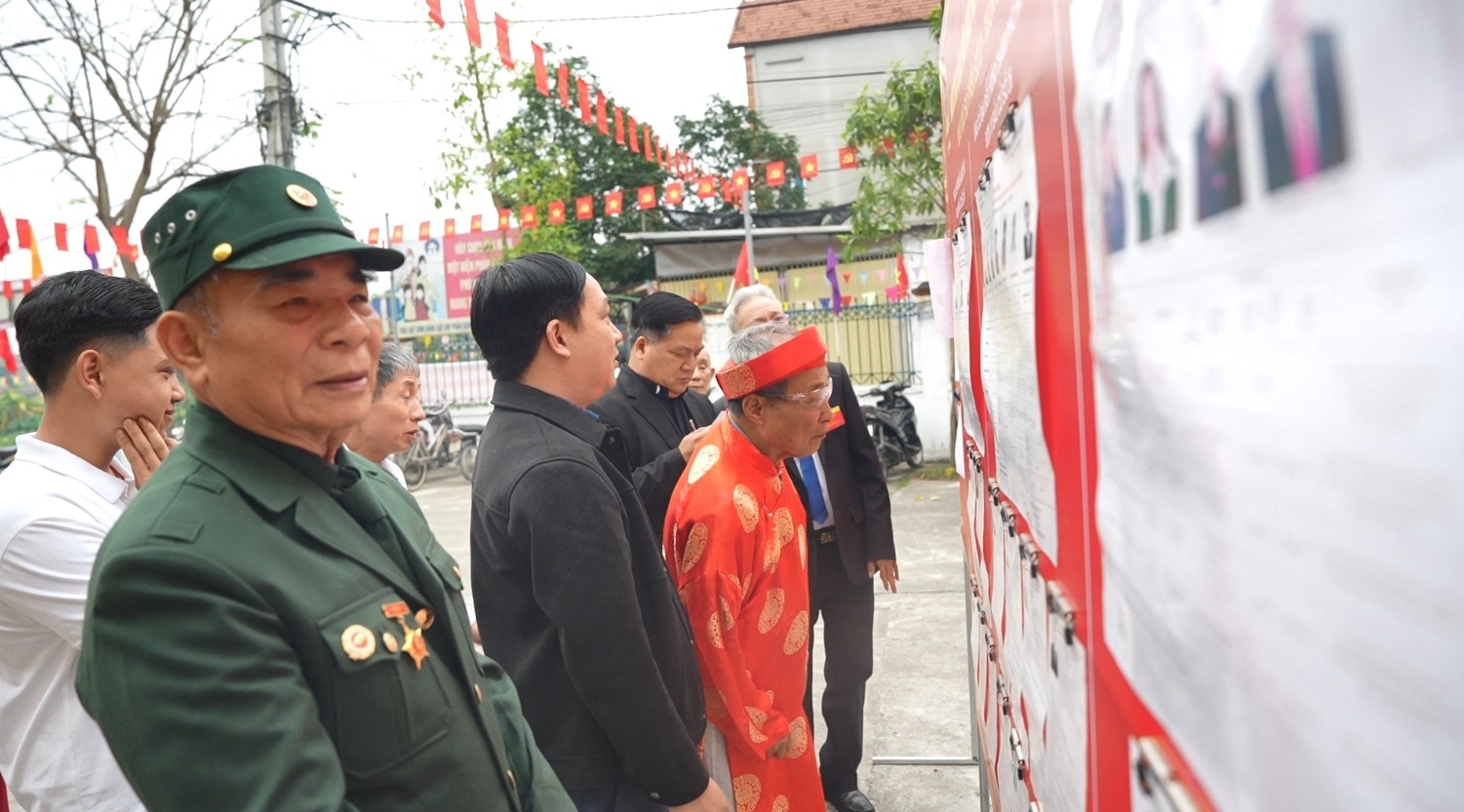 Toàn cảnh không khí bầu cử tại 126 xã, phường của Hà Nội- Ảnh 115.