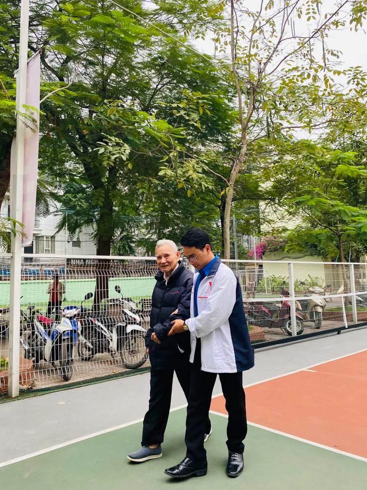 NHỮNG BÓNG ÁO XANH, ÁO LÍNH GÓP PHẦN LÀM NÊN NGÀY HỘI BẦU CỬ TRÊN ĐỊA BÀN PHƯỜNG LÁNG- Ảnh 13.