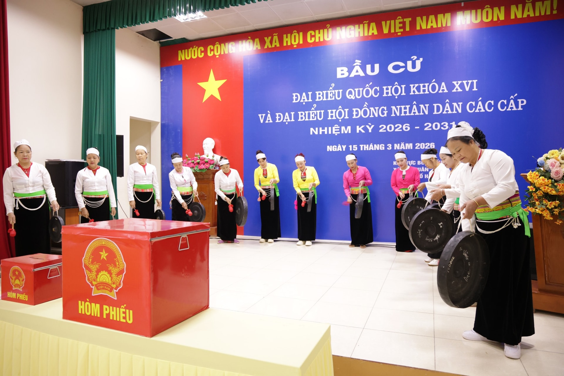 Toàn cảnh không khí bầu cử tại 126 xã, phường của Hà Nội- Ảnh 7.