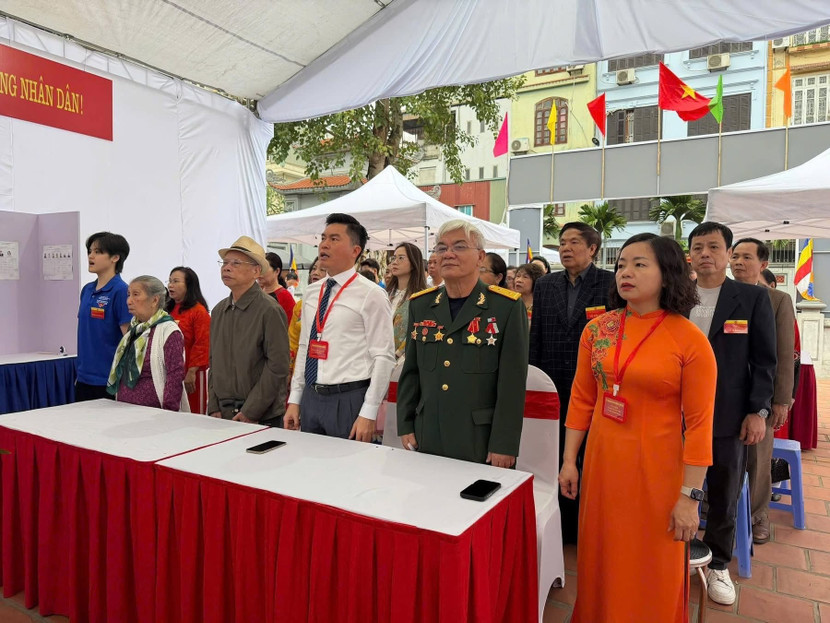 Trọn vẹn ngày hội vui ở phường Ô Chợ Dừa- Ảnh 3.