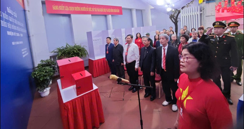 Trọn vẹn ngày hội vui ở phường Ô Chợ Dừa- Ảnh 4.