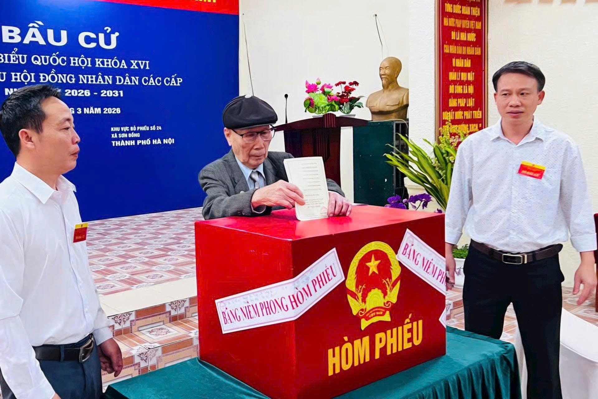 Toàn cảnh không khí bầu cử tại 126 xã, phường của Hà Nội- Ảnh 6.