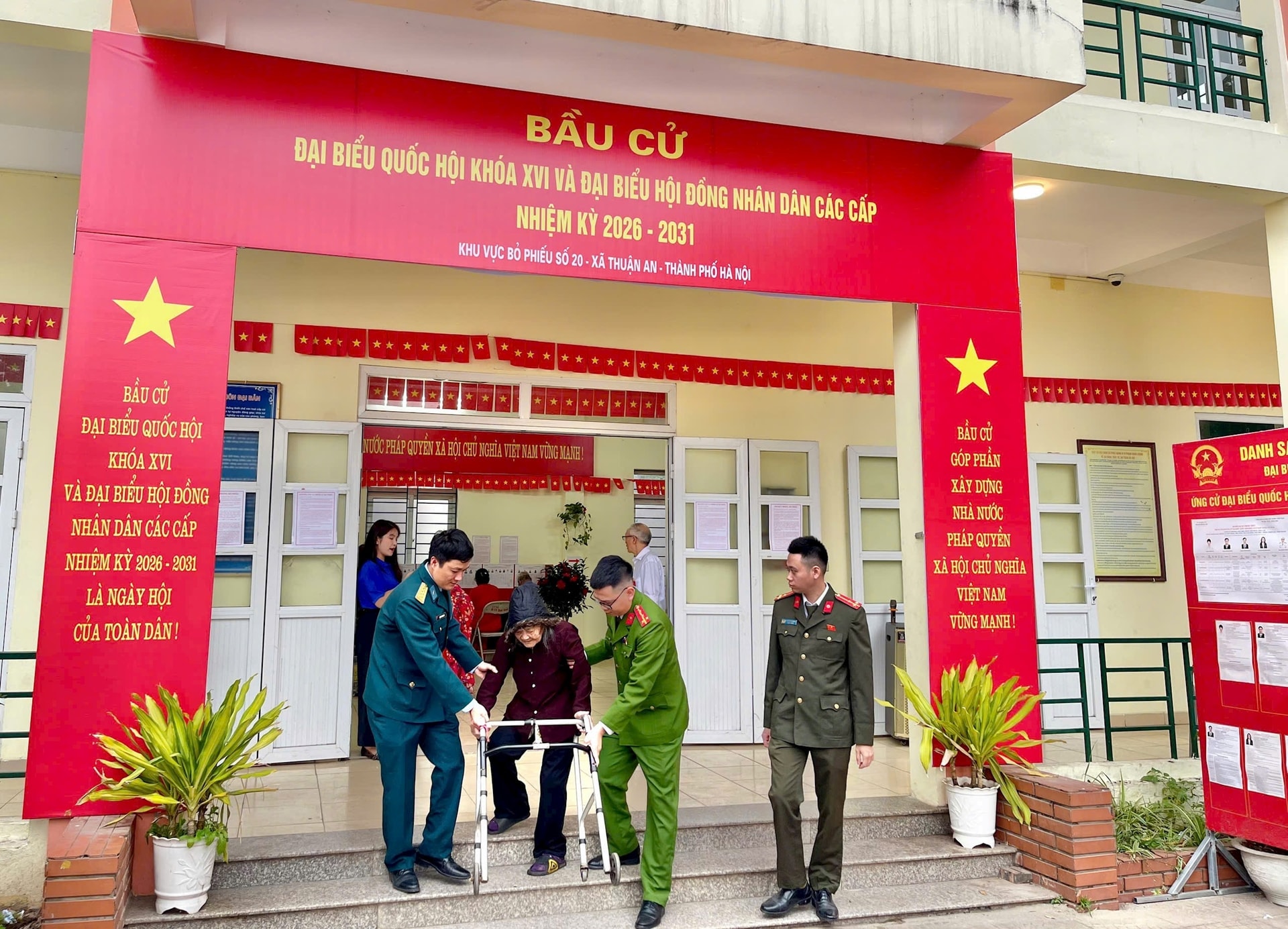 Toàn cảnh không khí bầu cử tại 126 xã, phường của Hà Nội- Ảnh 81.