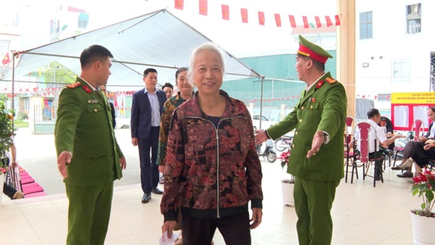 Chính quyền hai cấp - Tầm vóc mới: Nhật ký ngày hội toàn dân tại mảnh đất Hoài Đức anh hùng (Bài 2)- Ảnh 2.