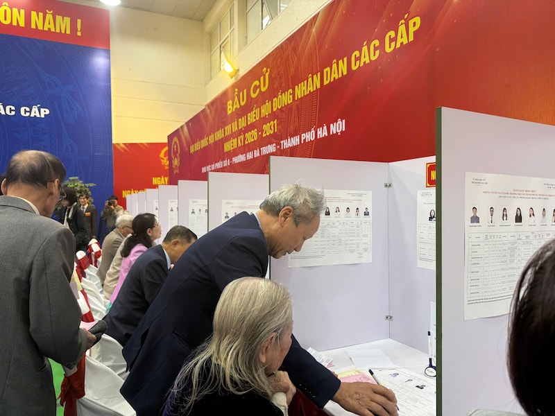 Toàn cảnh không khí bầu cử tại 126 xã, phường của Hà Nội- Ảnh 250.
