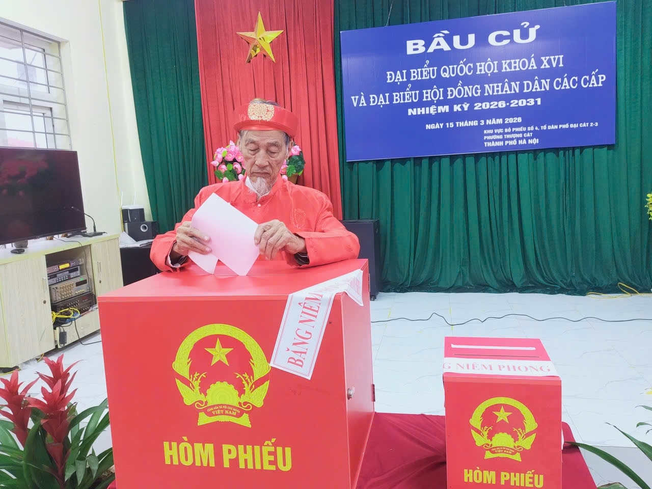 Toàn cảnh không khí bầu cử tại 126 xã, phường của Hà Nội- Ảnh 177.