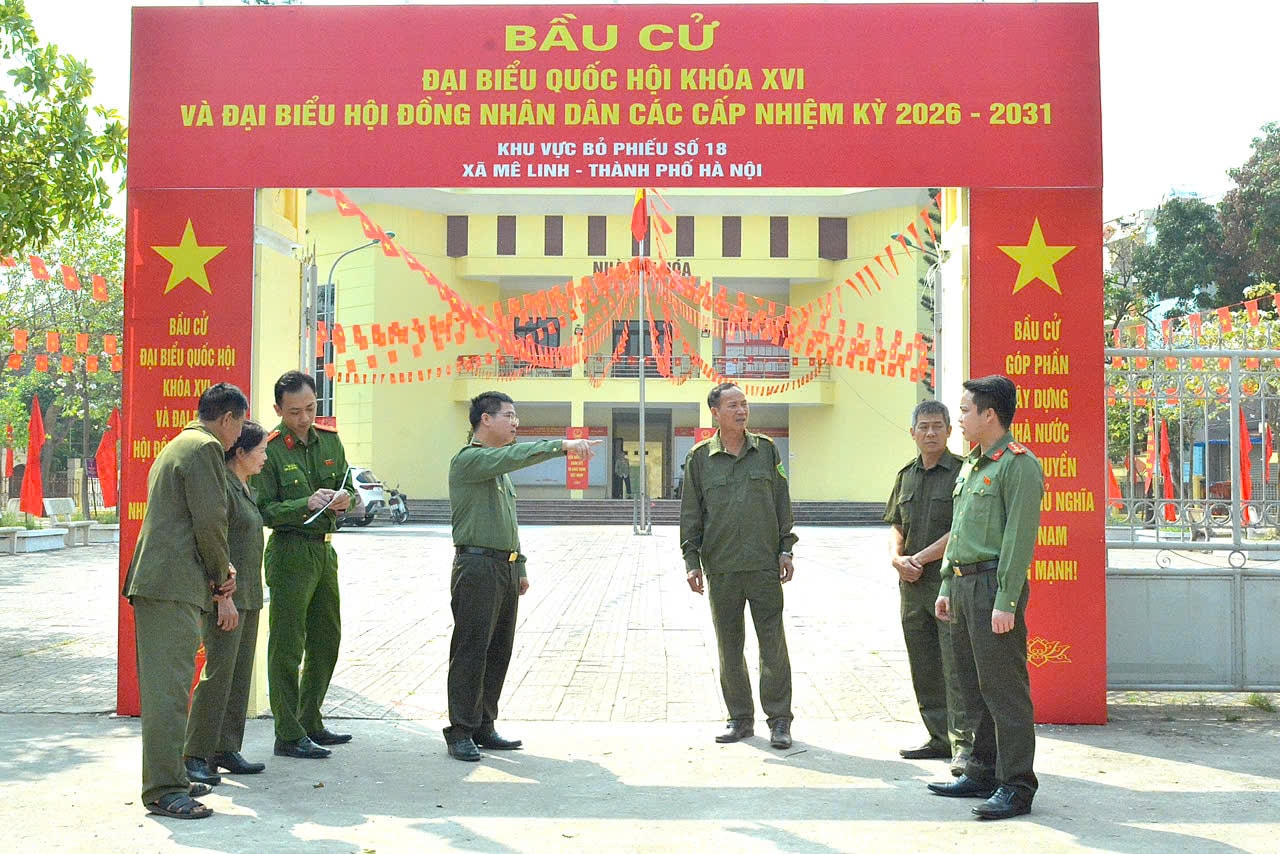 Công an xã Mê Linh đảm bảo an ninh trật tự cho ngày hội non sông- Ảnh 2.