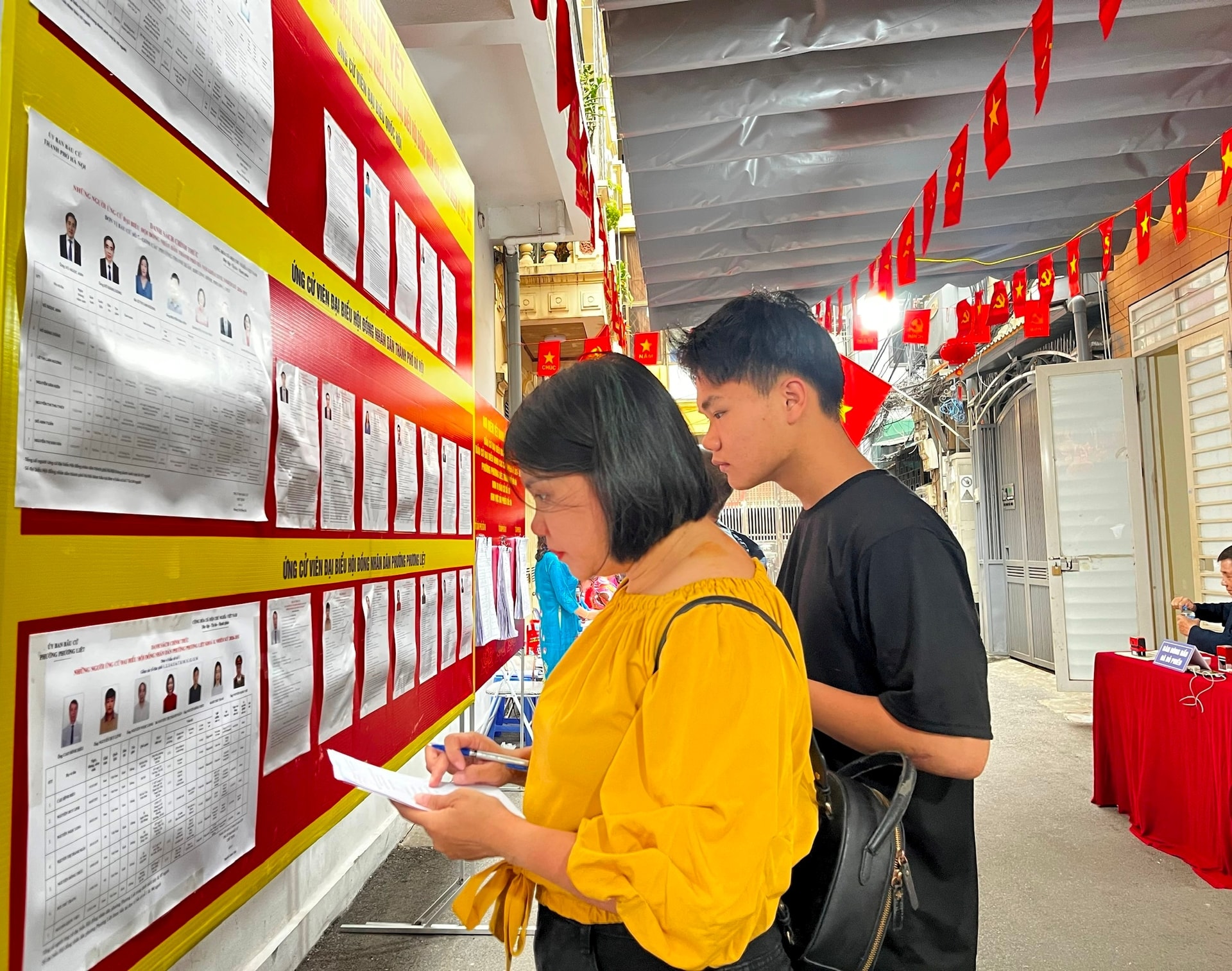 Toàn cảnh không khí bầu cử tại 126 xã, phường của Hà Nội- Ảnh 216.