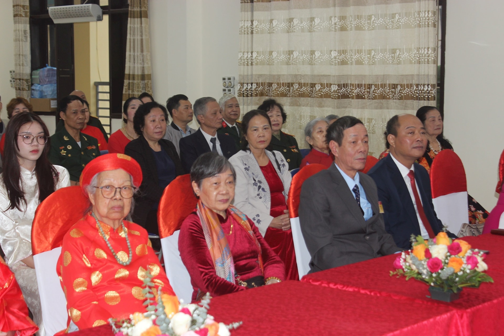 Toàn cảnh không khí bầu cử tại 126 xã, phường của Hà Nội- Ảnh 10.