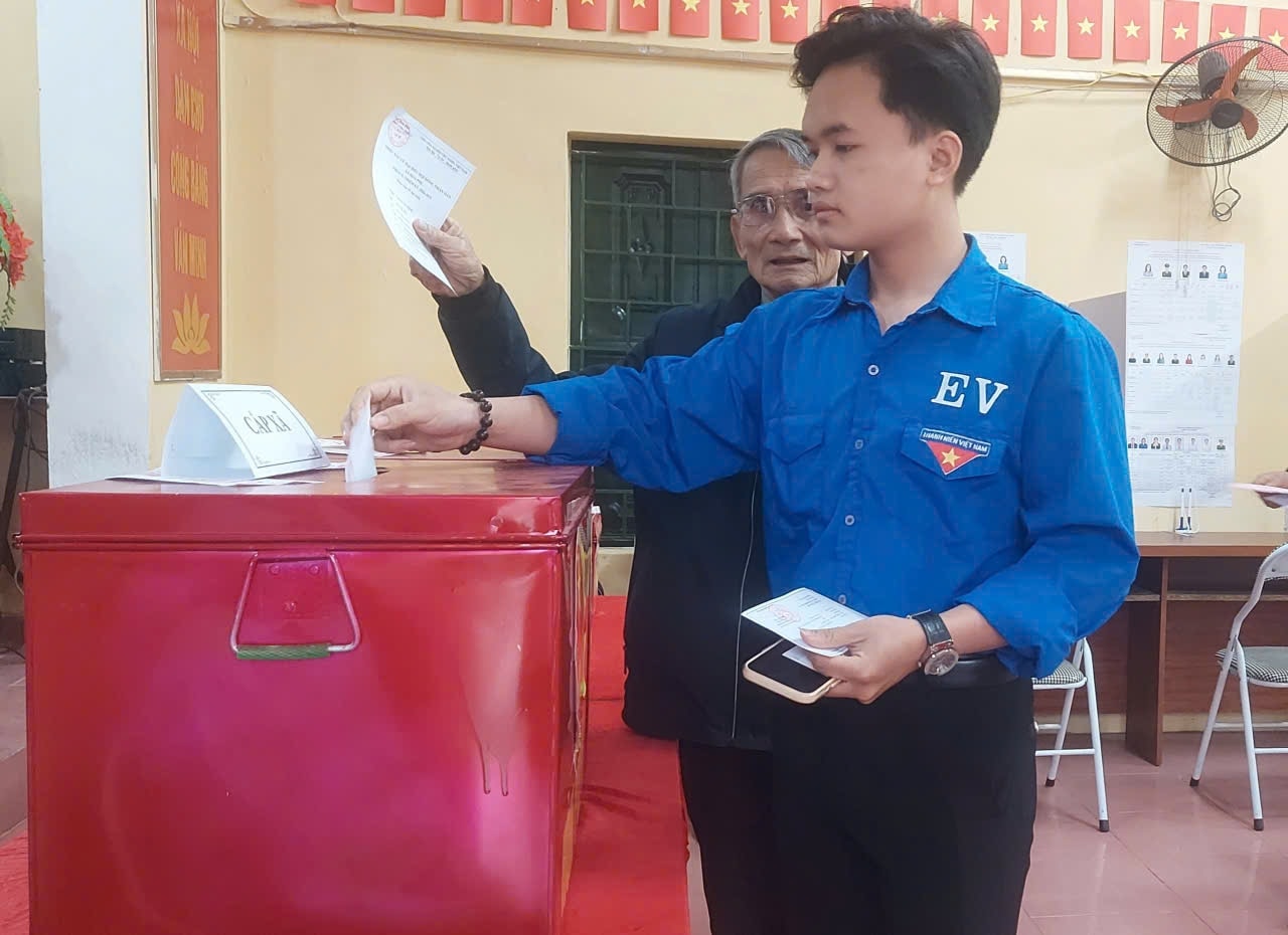 Toàn cảnh không khí bầu cử tại 126 xã, phường của Hà Nội- Ảnh 33.