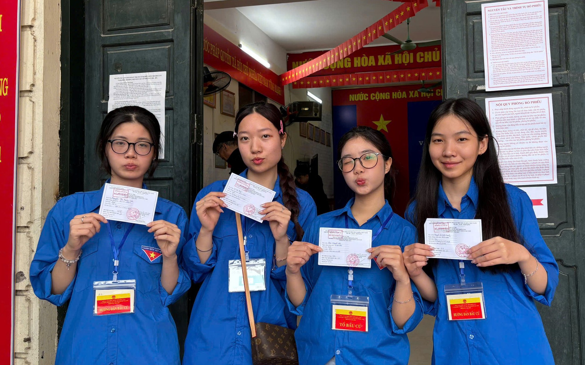 Quy định về thời gian BẮT ĐẦU và KẾT THÚC bỏ phiếu BẦU CỬ