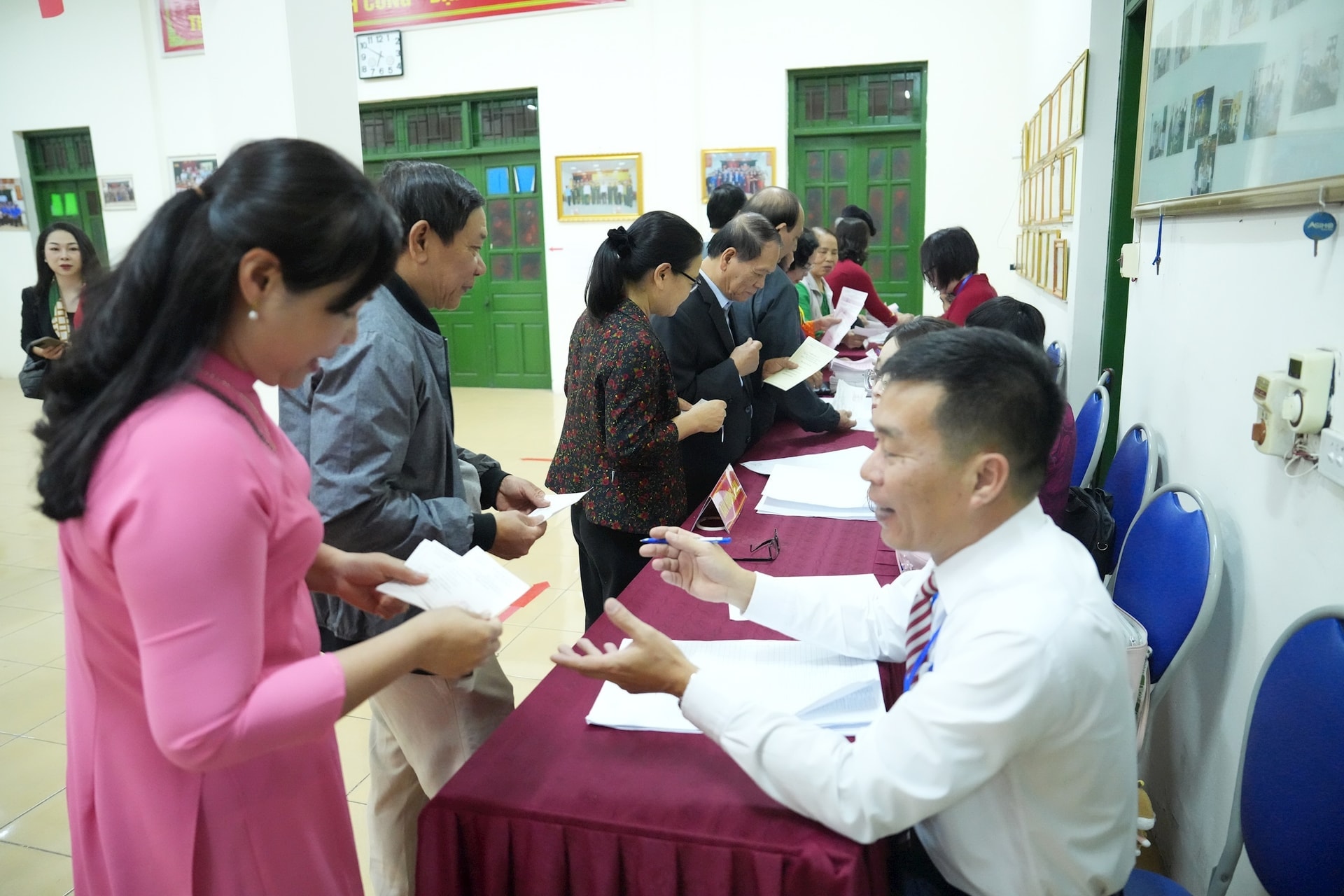 Toàn cảnh không khí bầu cử tại 126 xã, phường của Hà Nội- Ảnh 94.