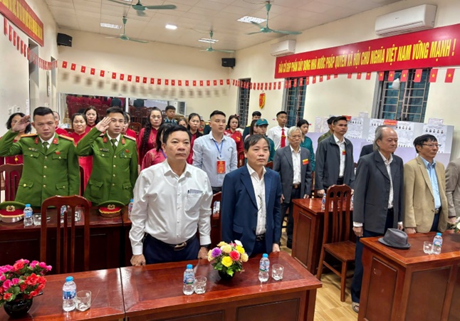 31 khu vực bỏ phiếu xã Hoài Đức đồng loạt khai mạc lúc 6h30- Ảnh 4.