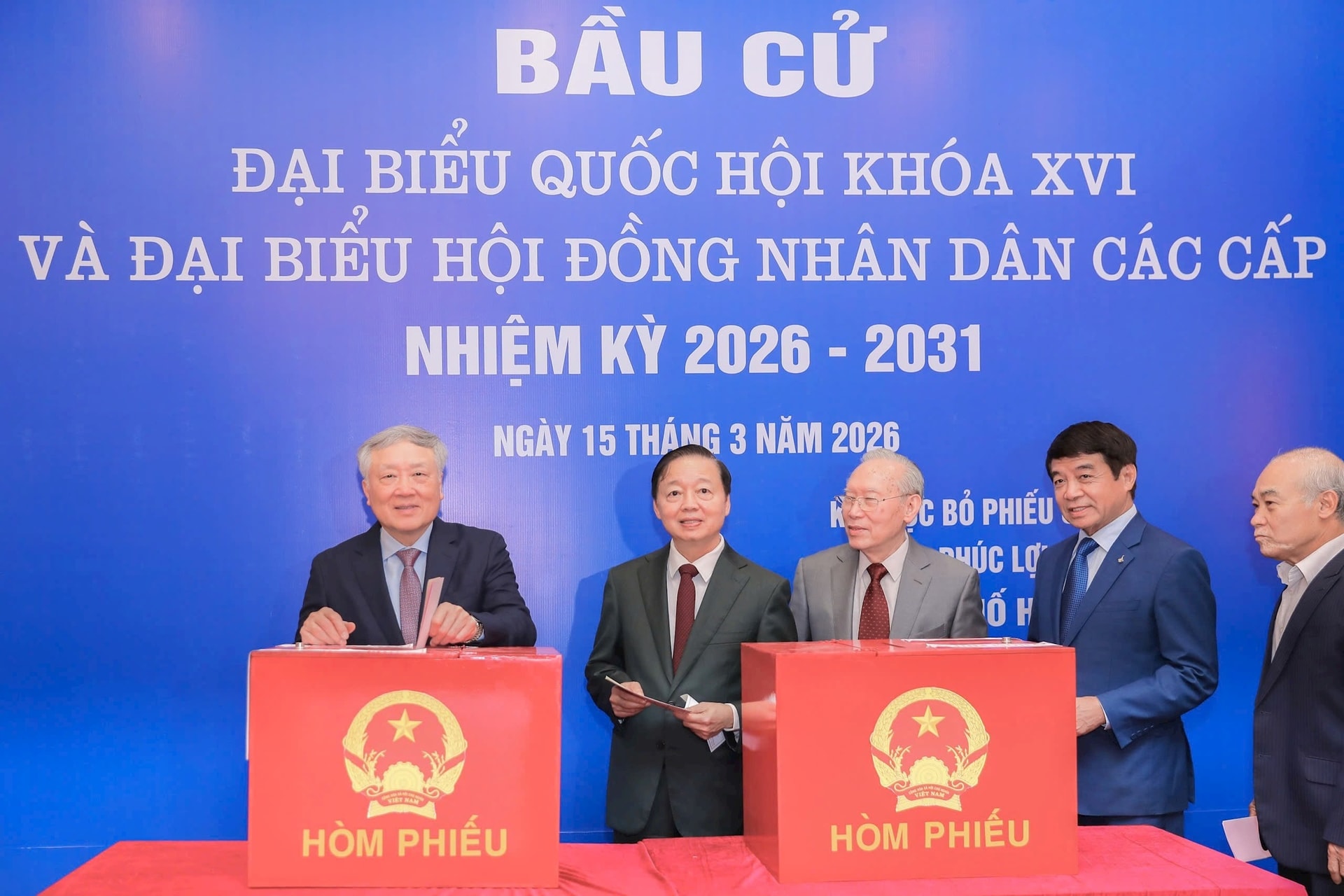 Toàn cảnh không khí bầu cử tại 126 xã, phường của Hà Nội- Ảnh 19.