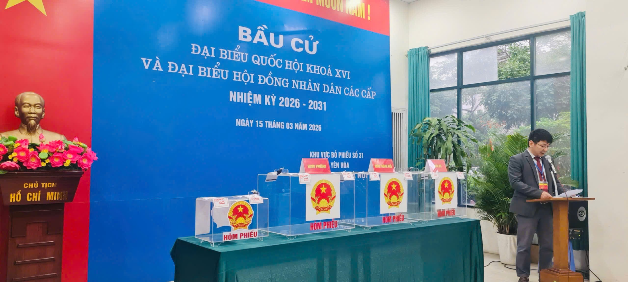 Rộn ràng ngày hội toàn dân: Đồng loạt khai mạc các khu vực bỏ phiếu tại phường Yên Hòa- Ảnh 2.