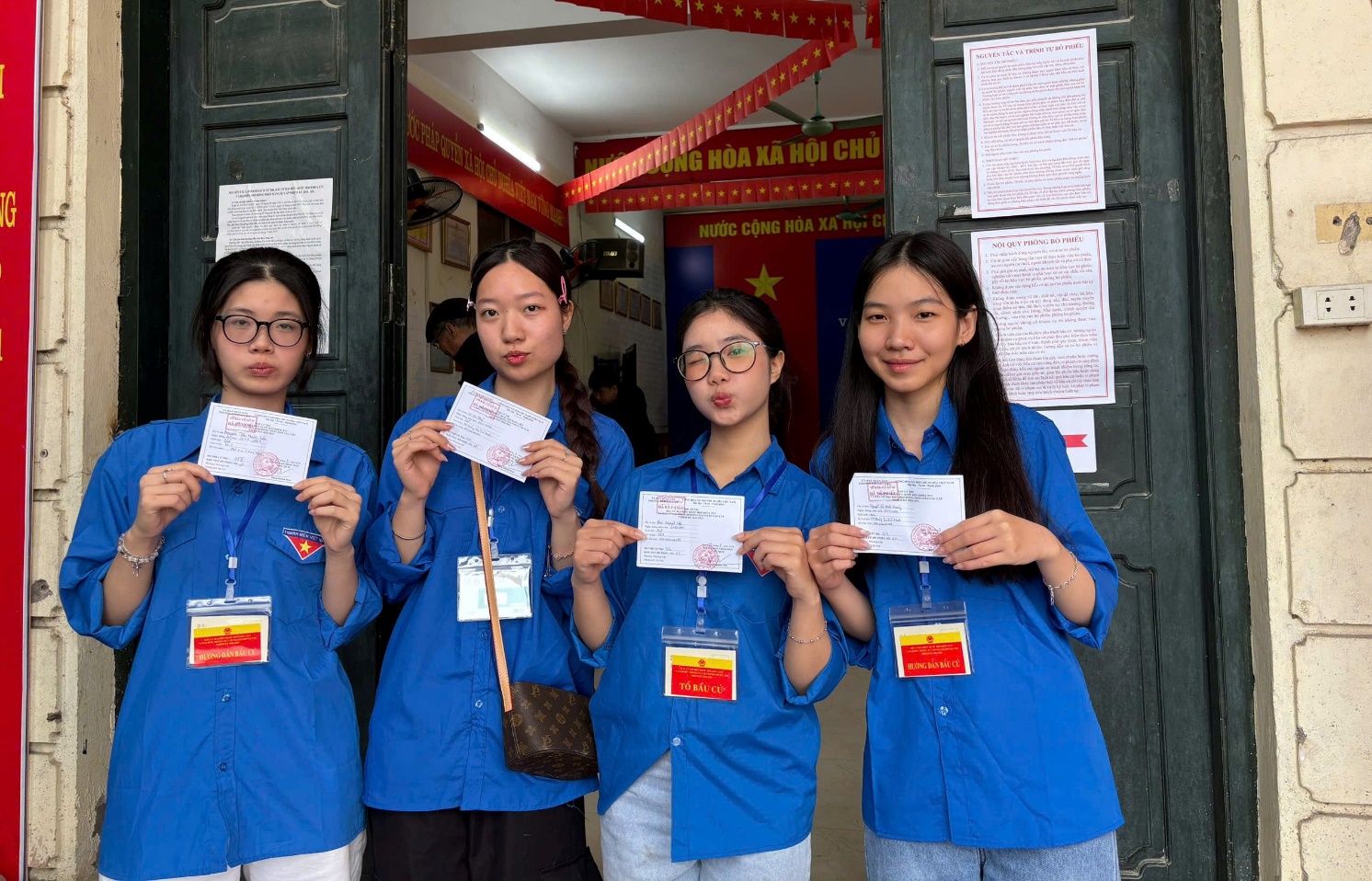 PHƯỜNG PHƯƠNG LIỆT: RỰC RỠ SẮC MÀU NGÀY HỘI TOÀN DÂN KHI CÁC THẾ HỆ CÙNG CHUNG NHỊP ĐẬP LÁ PHIẾU- Ảnh 5.