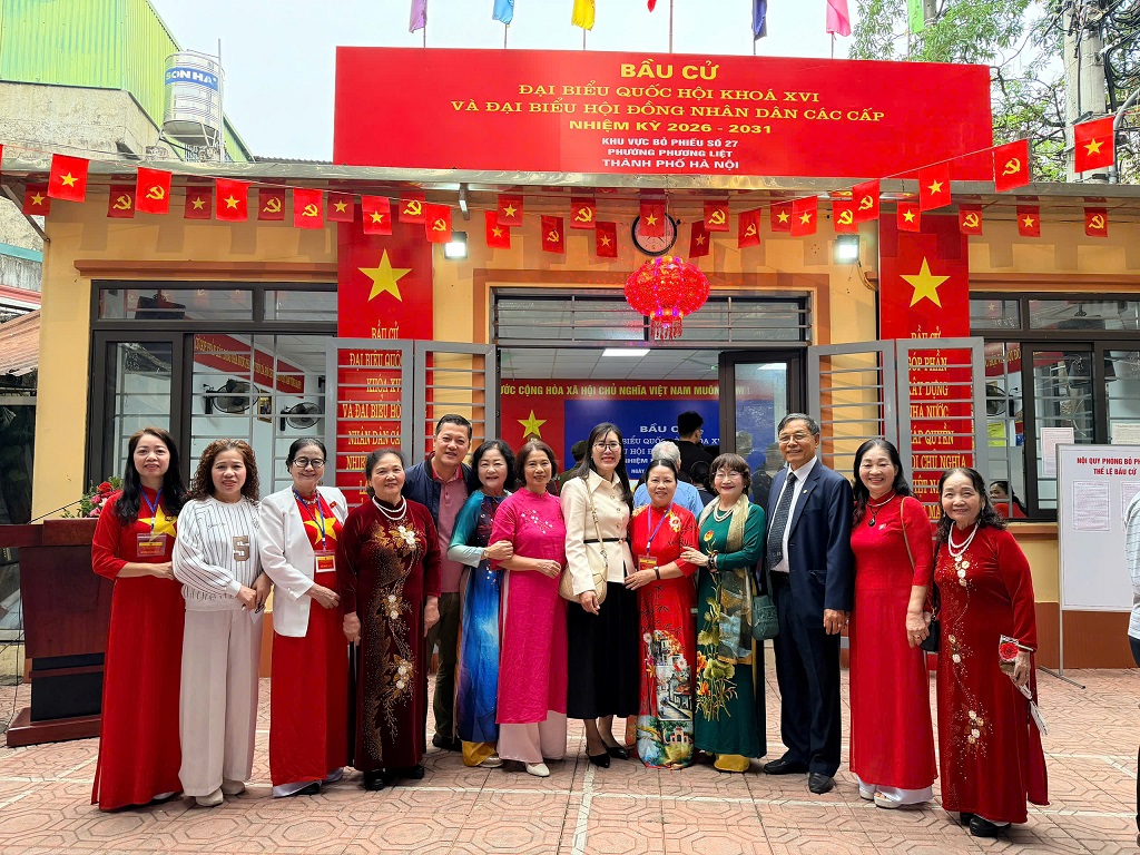 PHƯỜNG PHƯƠNG LIỆT: RỰC RỠ SẮC MÀU NGÀY HỘI TOÀN DÂN KHI CÁC THẾ HỆ CÙNG CHUNG NHỊP ĐẬP LÁ PHIẾU- Ảnh 9.