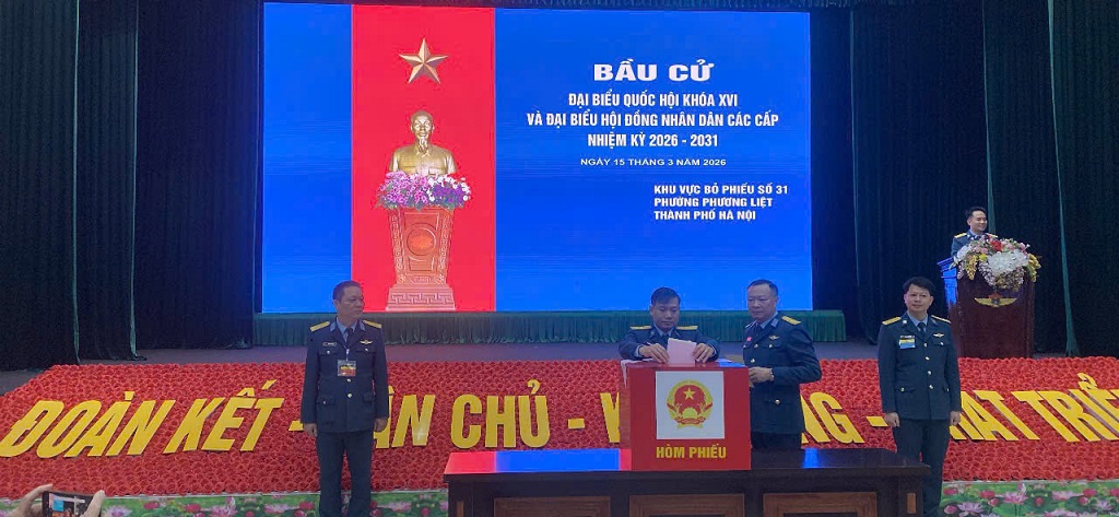 PHƯỜNG PHƯƠNG LIỆT: RỰC RỠ SẮC MÀU NGÀY HỘI TOÀN DÂN KHI CÁC THẾ HỆ CÙNG CHUNG NHỊP ĐẬP LÁ PHIẾU- Ảnh 11.