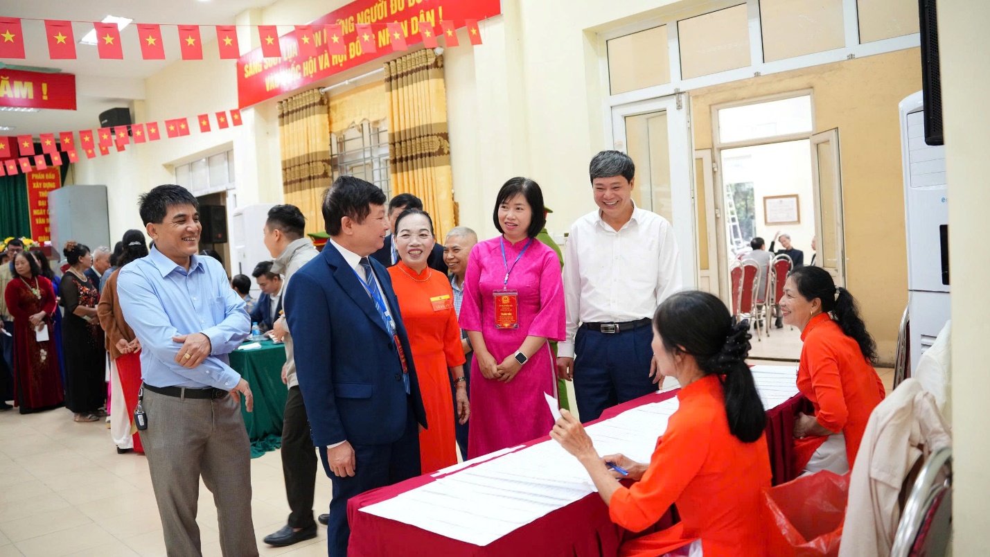 Chính quyền hai cấp - Tầm vóc mới: Nhật ký ngày hội toàn dân tại mảnh đất Hoài Đức anh hùng (Bài 3)- Ảnh 3.