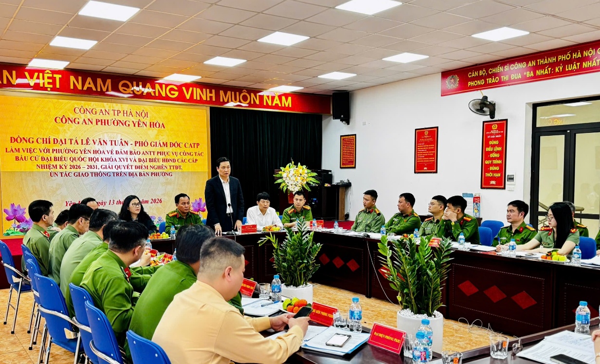 Đoàn công tác Công an thành phố Hà Nội kiểm tra công tác bảo đảm an toàn phục vụ bầu cử đại biểu Quốc hội khóa XVI và đại biểu HĐND các cấp nhiệm kỳ 2026 - 2031 trên địa bàn phường Yên Hòa- Ảnh 3.