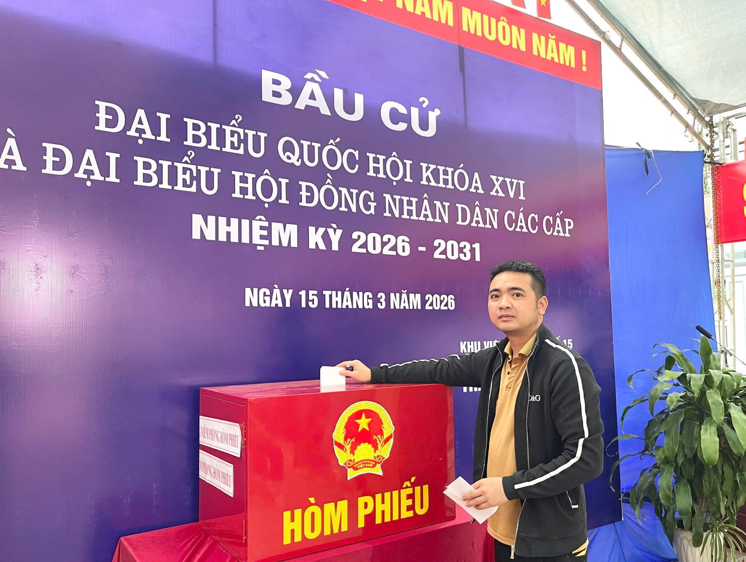 Không khí ngày bầu cử trên địa bàn xã Hoài Đức- Ảnh 7.