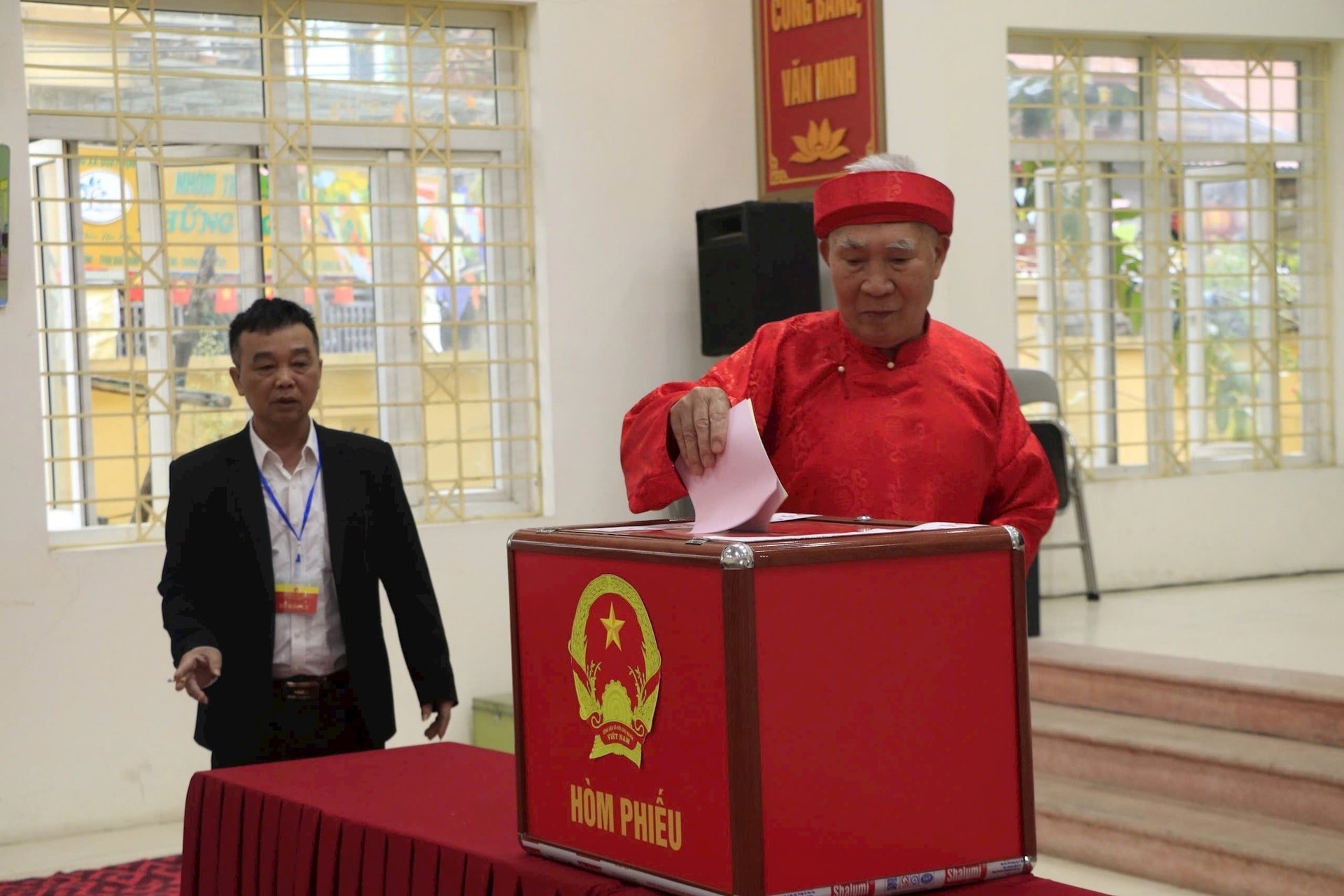 Toàn cảnh không khí bầu cử tại 126 xã, phường của Hà Nội- Ảnh 44.