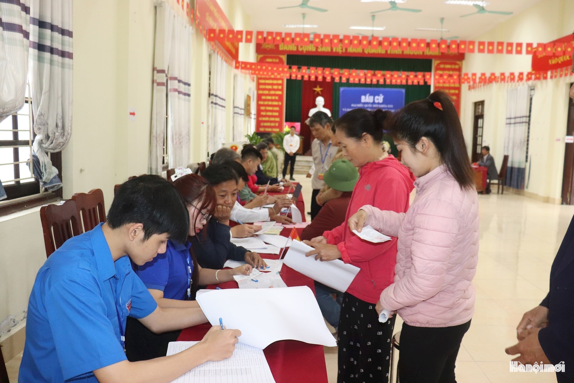 Toàn cảnh không khí bầu cử tại 126 xã, phường của Hà Nội- Ảnh 165.