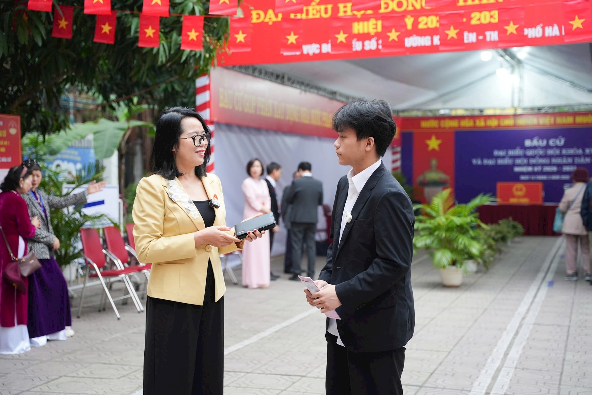 Toàn cảnh không khí bầu cử tại 126 xã, phường của Hà Nội- Ảnh 238.