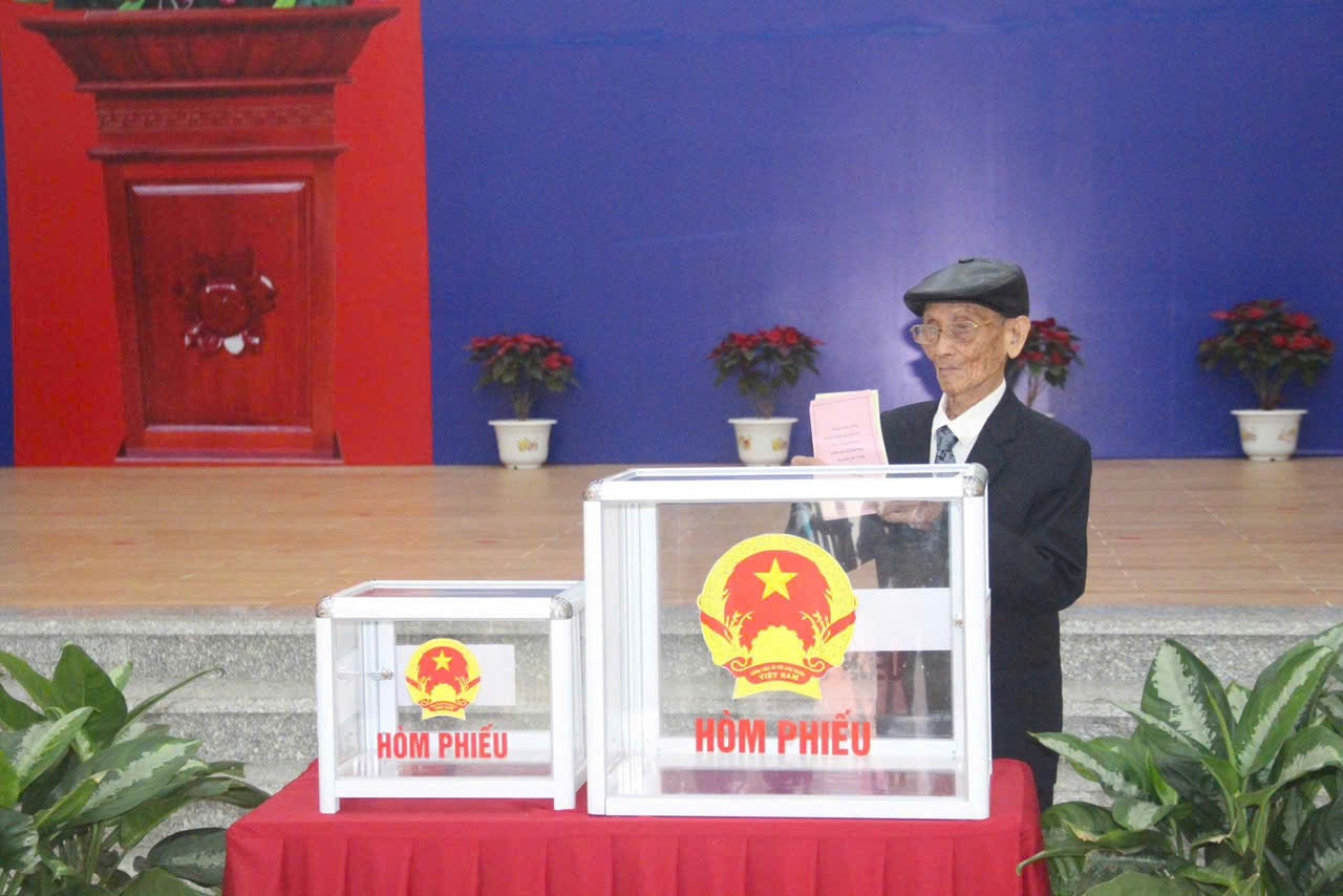 Toàn cảnh không khí bầu cử tại 126 xã, phường của Hà Nội- Ảnh 99.