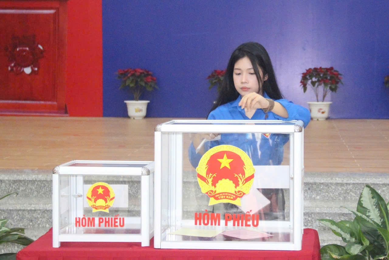 Toàn cảnh không khí bầu cử tại 126 xã, phường của Hà Nội- Ảnh 100.