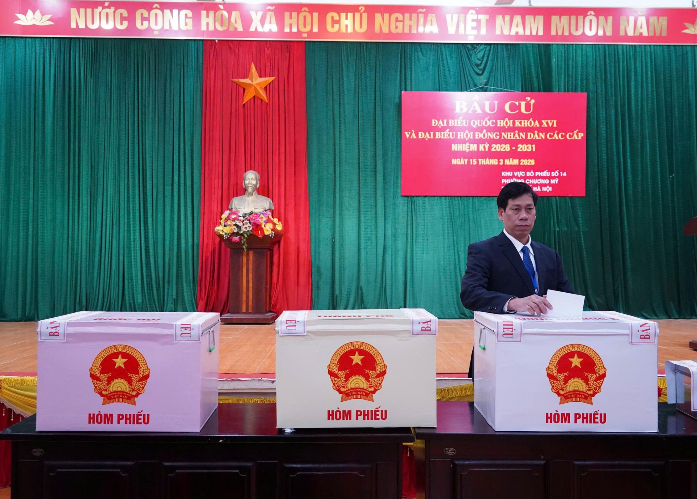 Cử tri phường Chương Mỹ hân hoan đi bầu cử đại biểu Quốc hội khóa XVI và đại biểu HĐND các cấp, nhiệm kỳ 2026 - 2031- Ảnh 2.