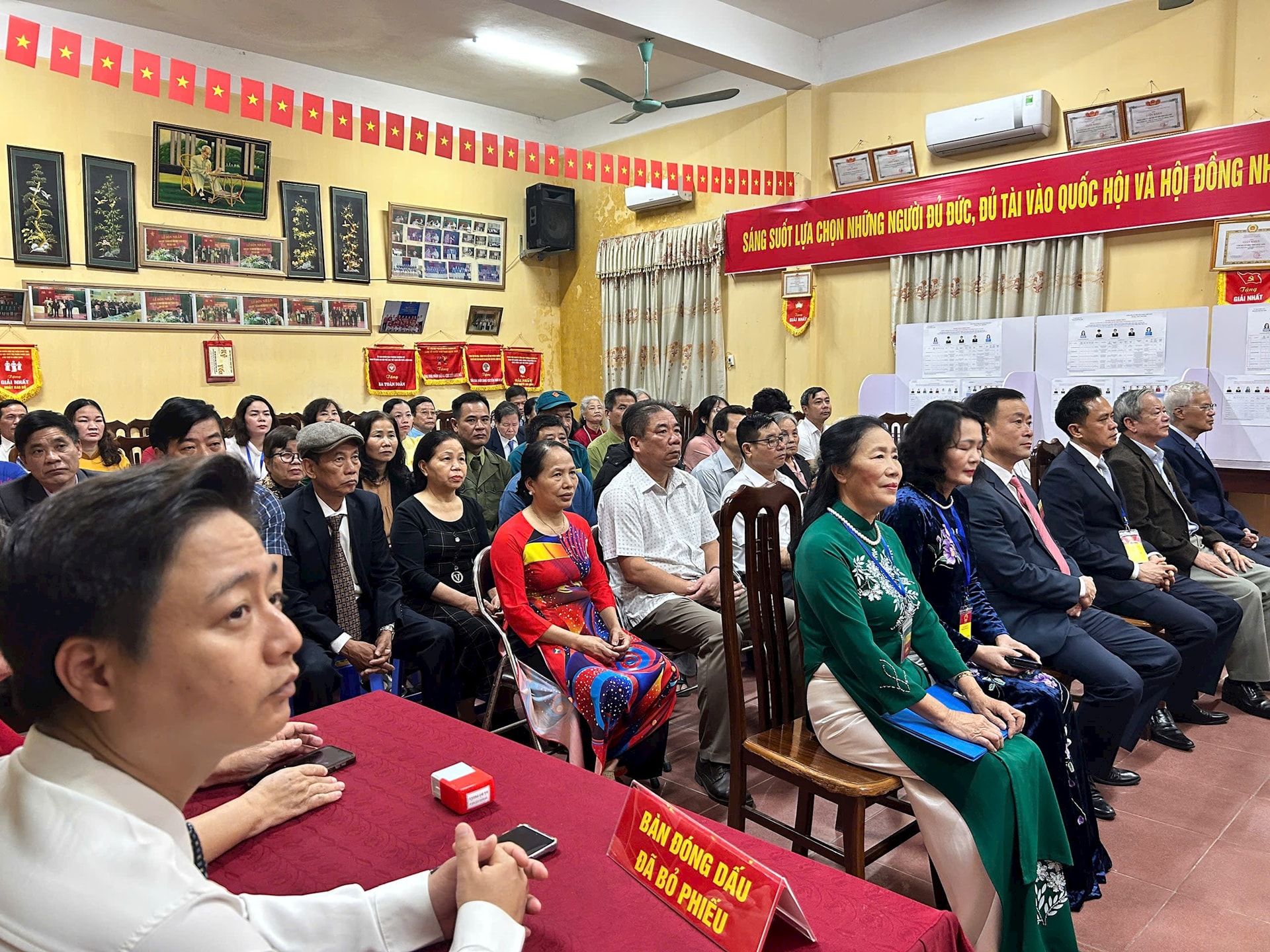 Toàn cảnh không khí bầu cử tại 126 xã, phường của Hà Nội- Ảnh 83.