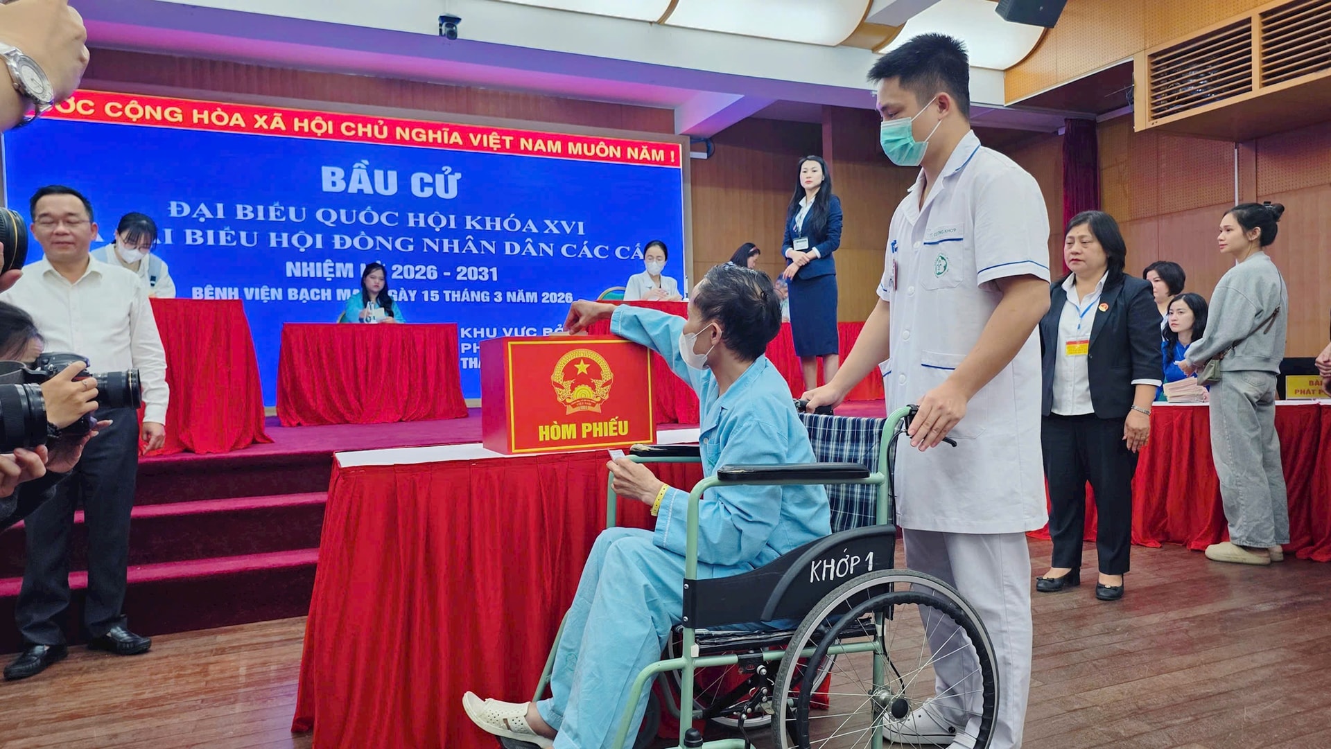 Toàn cảnh không khí bầu cử tại 126 xã, phường của Hà Nội- Ảnh 149.