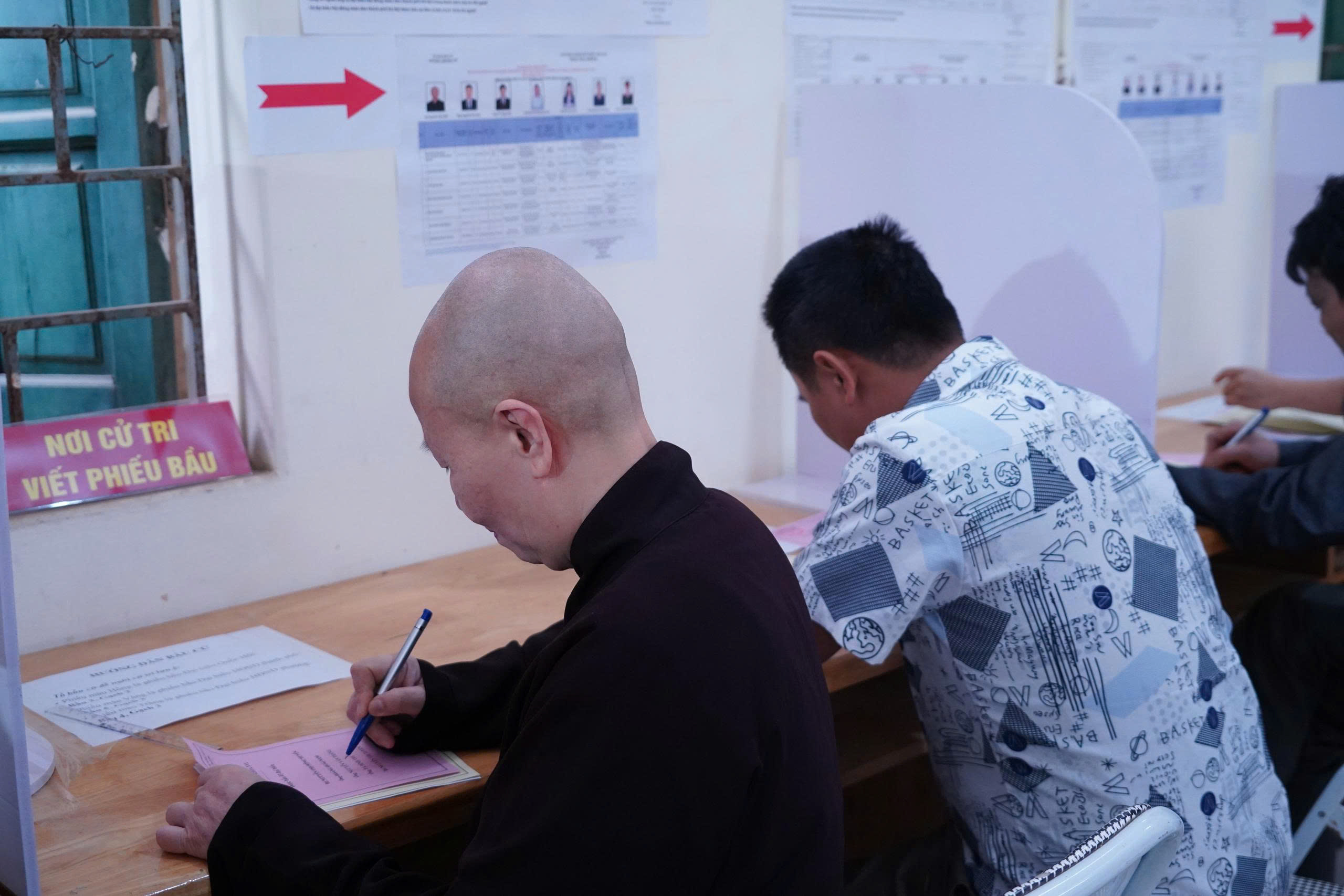 Cử tri phường Chương Mỹ hân hoan đi bầu cử đại biểu Quốc hội khóa XVI và đại biểu HĐND các cấp, nhiệm kỳ 2026 - 2031- Ảnh 9.