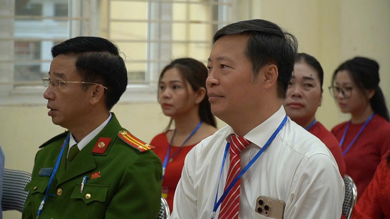 Không khí phấn khởi của cử tri xã Chương Dương trong Ngày hội toàn dân- Ảnh 3.