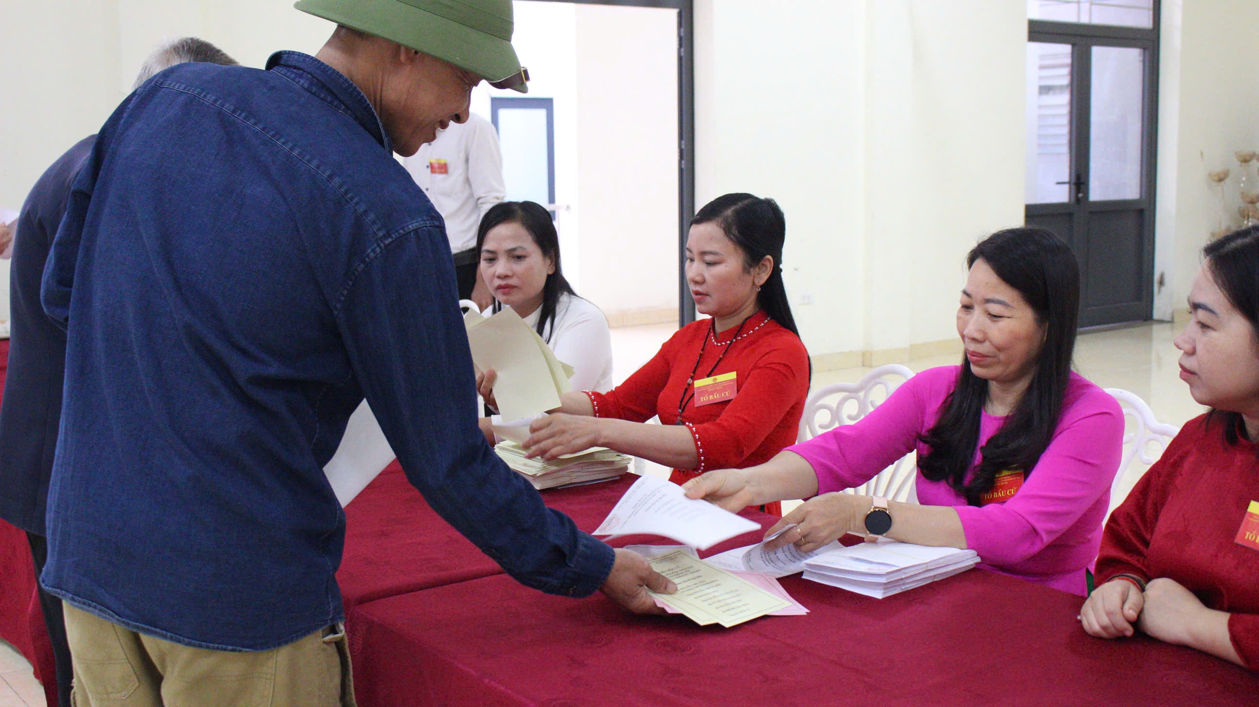 Cử tri phường Chương Mỹ hân hoan đi bầu cử đại biểu Quốc hội khóa XVI và đại biểu HĐND các cấp, nhiệm kỳ 2026 - 2031- Ảnh 29.