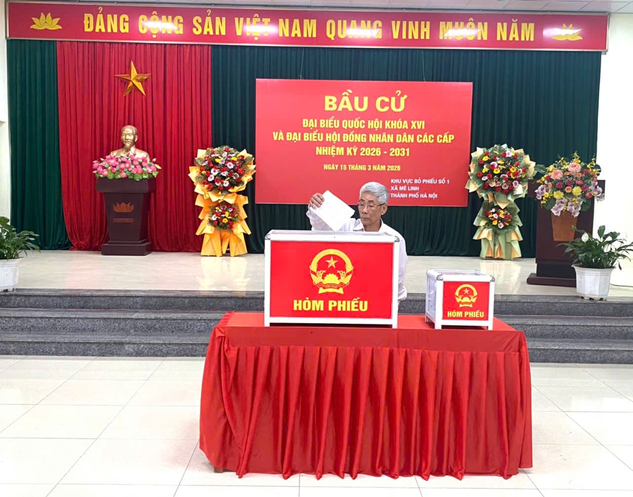 Cử tri Mê Linh hân hoan đi bầu cử, kỳ vọng vào các đại biểu có đức, có tài- Ảnh 5.