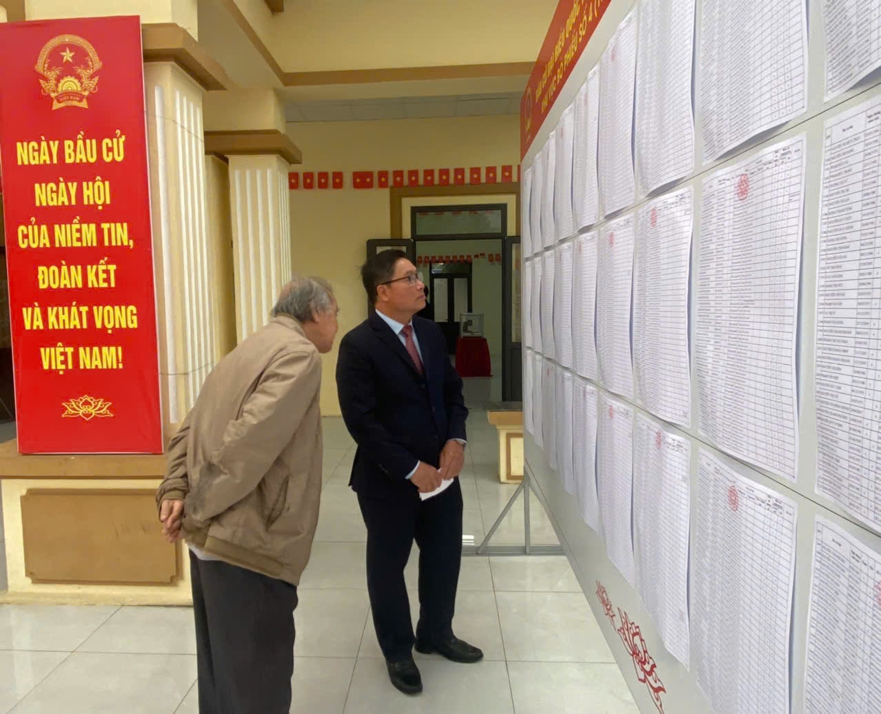 Cử tri Mê Linh hân hoan đi bầu cử, kỳ vọng vào các đại biểu có đức, có tài- Ảnh 6.