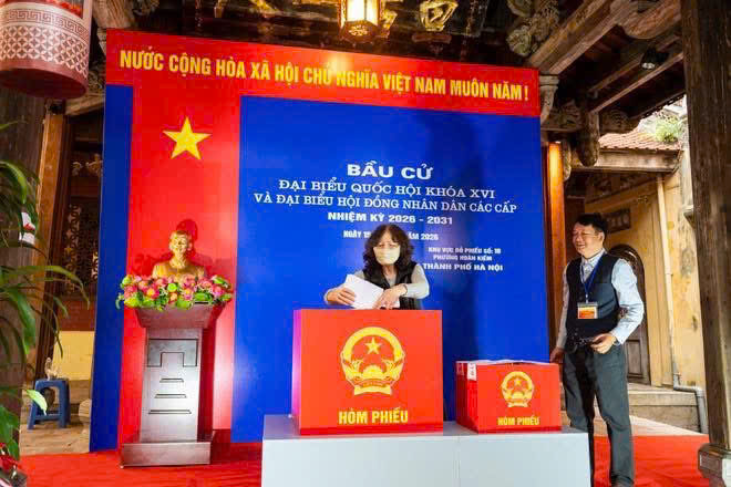 Người dân Hà Nội đi bầu cử tại các di tích lịch sử văn hóa- Ảnh 18.